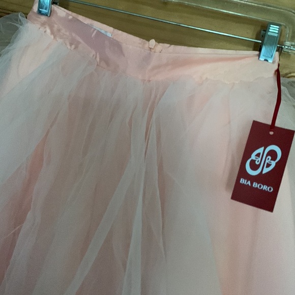 Peach Tulle Skirt - Picture 2 of 8